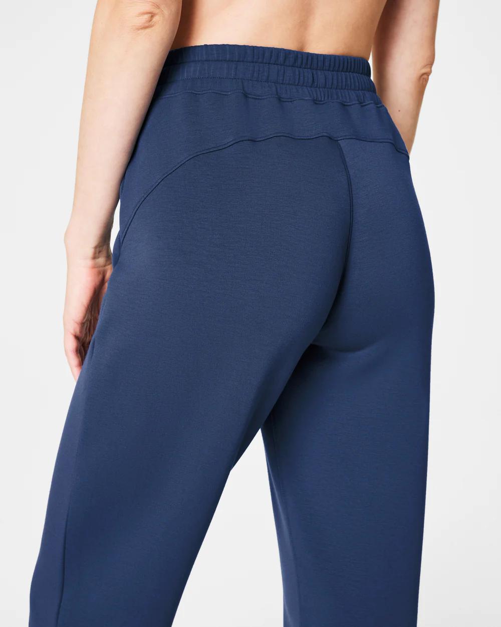 AirEssentials Tapered Pant Faded Indigo