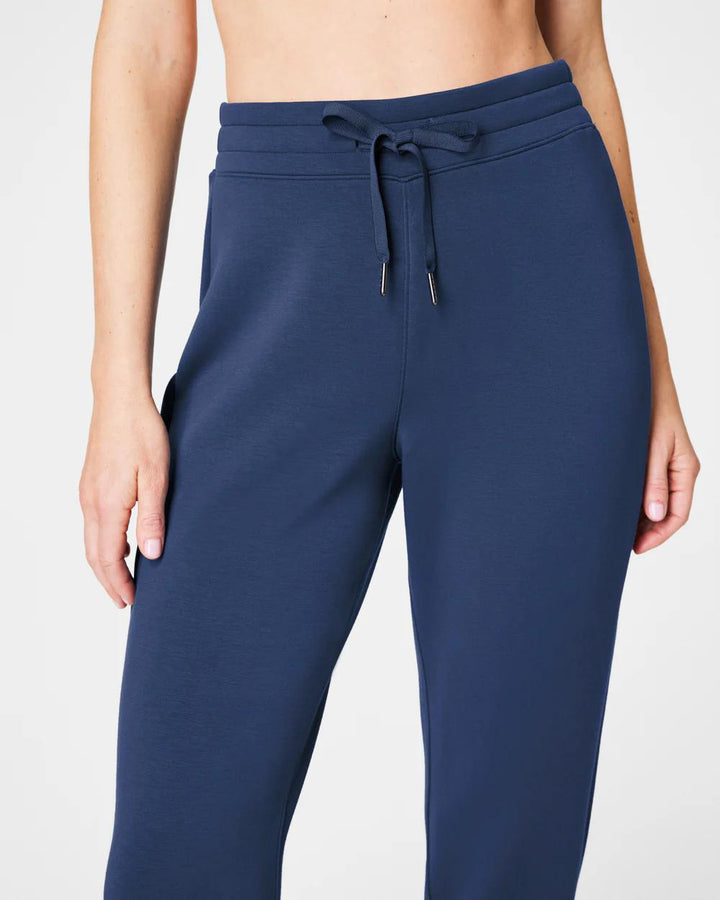 AirEssentials Tapered Pant Faded Indigo